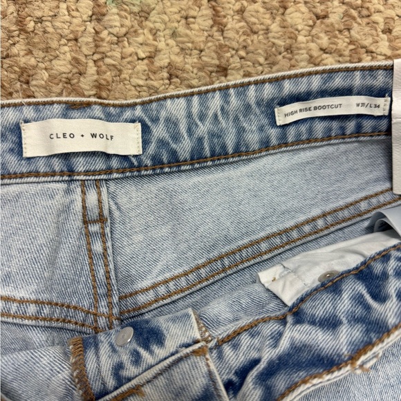 Cleo + Wolf Jeans Women's 31W/34L Blue High Rise Bootcut Raw Hem Button Fly Pant - Picture 7 of 11